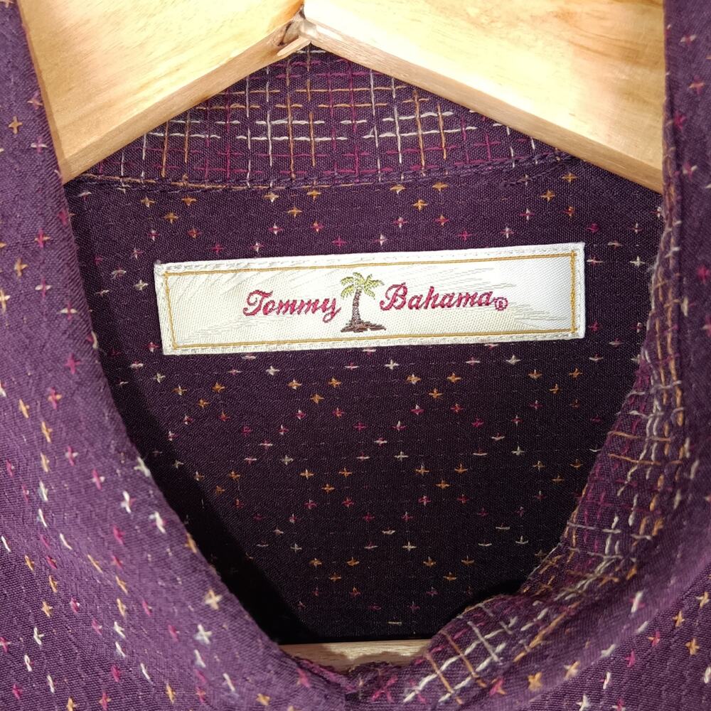 Tommy Bahama 100% Silk Burgundy Patterned Button-Down Shirt Medium - Picture 3 of 5